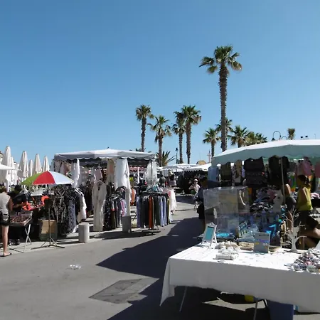 T2 Au Barcarès Avec Terrasse Et Parking, Proche Commerces - Fr-1-799-12 *